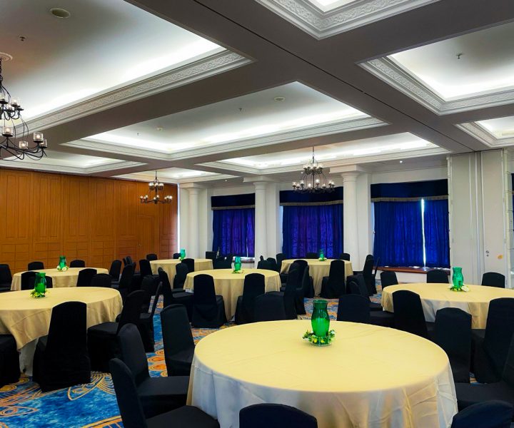 Meeting Auditorium Round 9