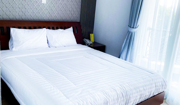 Queen Bed